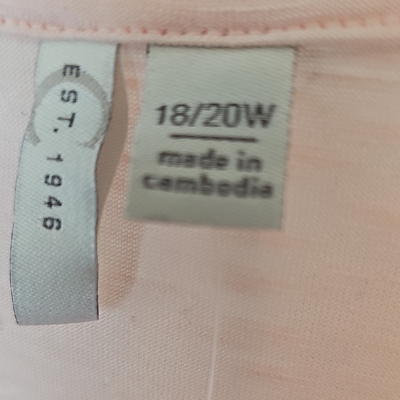 C Est 1946 Pink Sleeveless Eyelet Tank Top Size 18 20w NWT - Picture 2 of 9